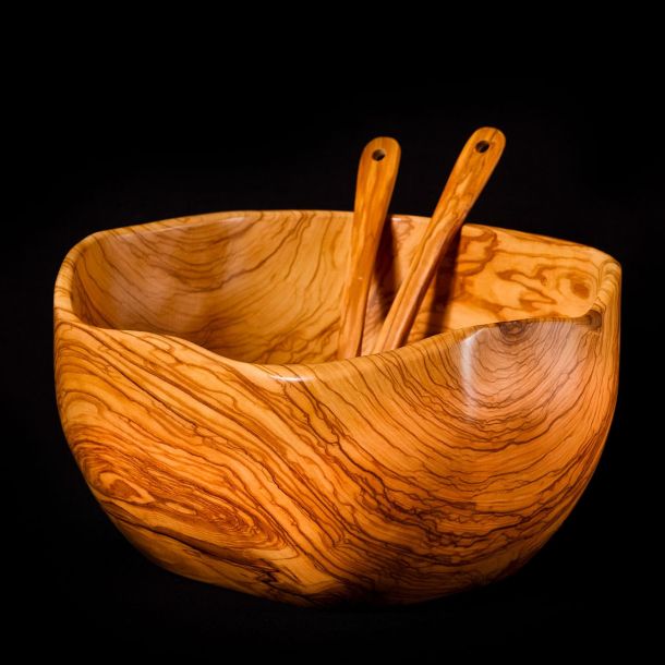 Saladiers & Couverts en bois d'olivier - Le travail Artisanal du Bois d'Olivier
